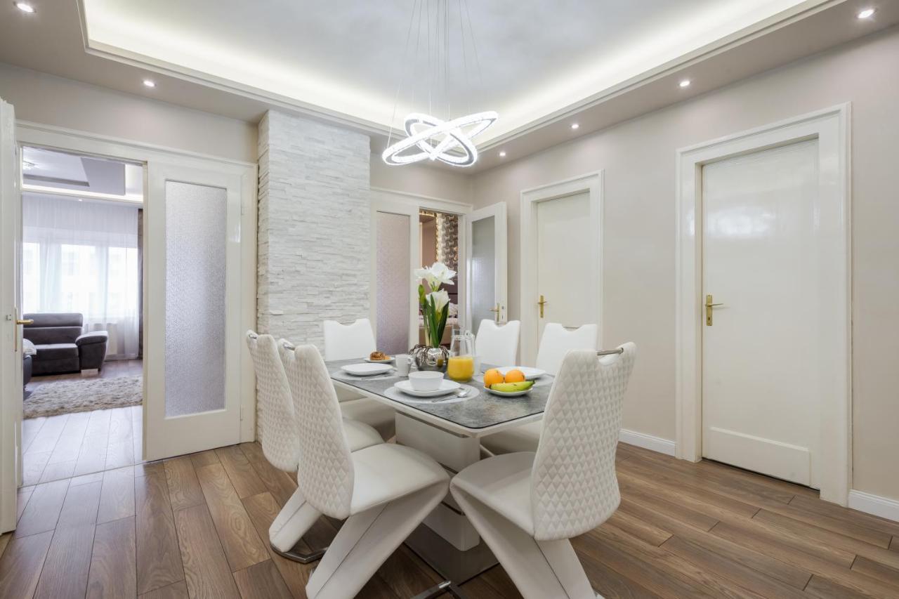 בודפשט Bpr Ethereal Panoramic Suite With A/C & Balcony מראה חיצוני תמונה